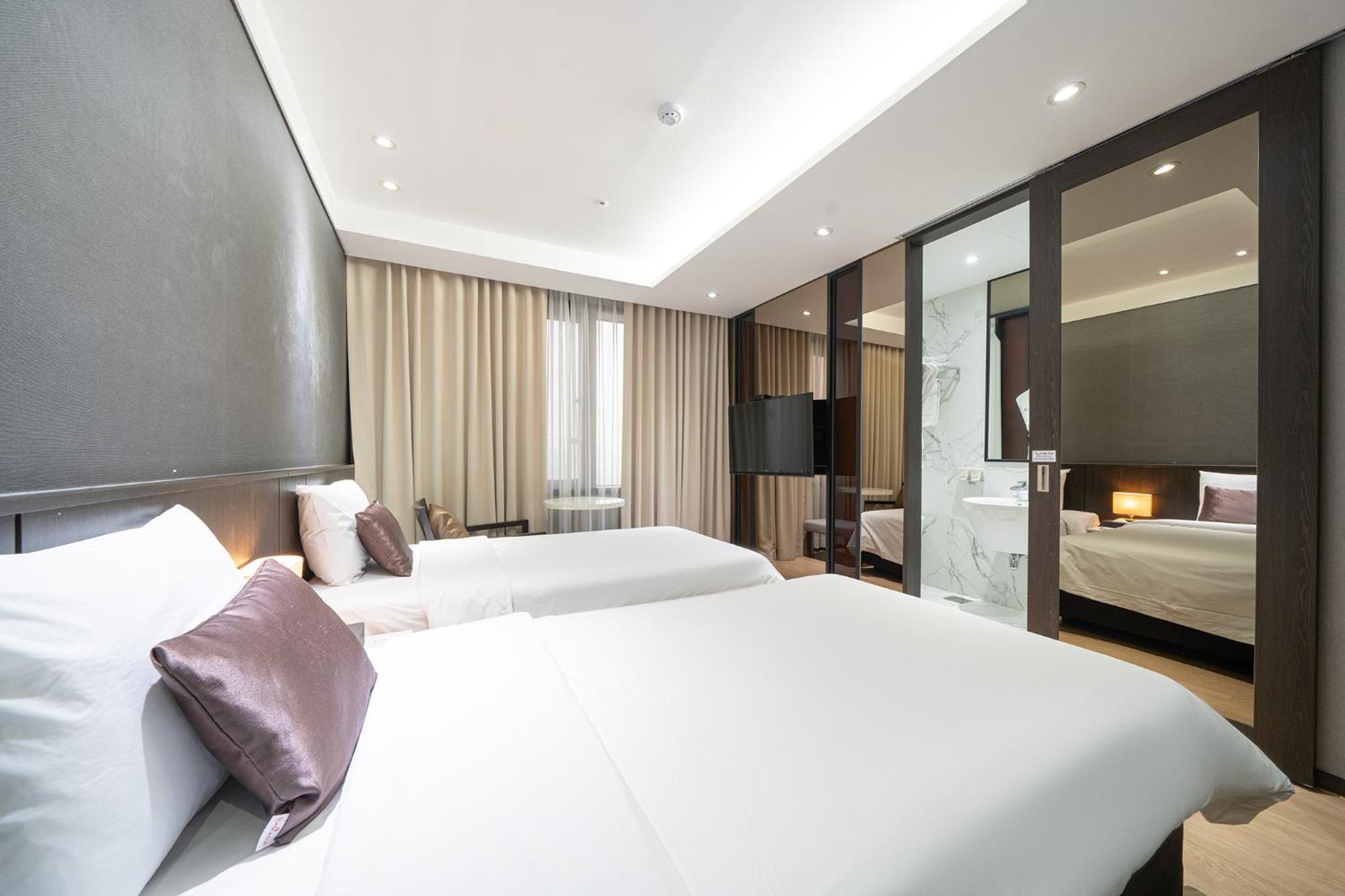 รามาดา บาย วินด์แฮม ยองอิน Hotel ยงอิน ภายนอก รูปภาพ